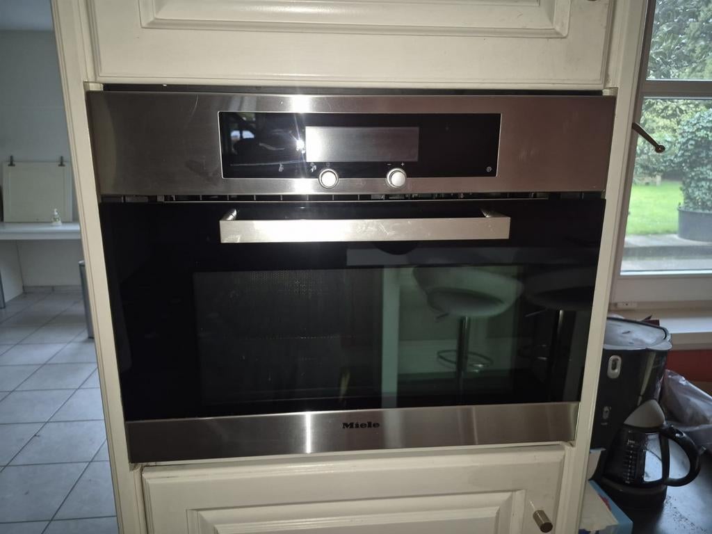 Miele inbouw elektrische oven, Witgoed en Apparatuur, Ophalen, 45 tot 60 cm