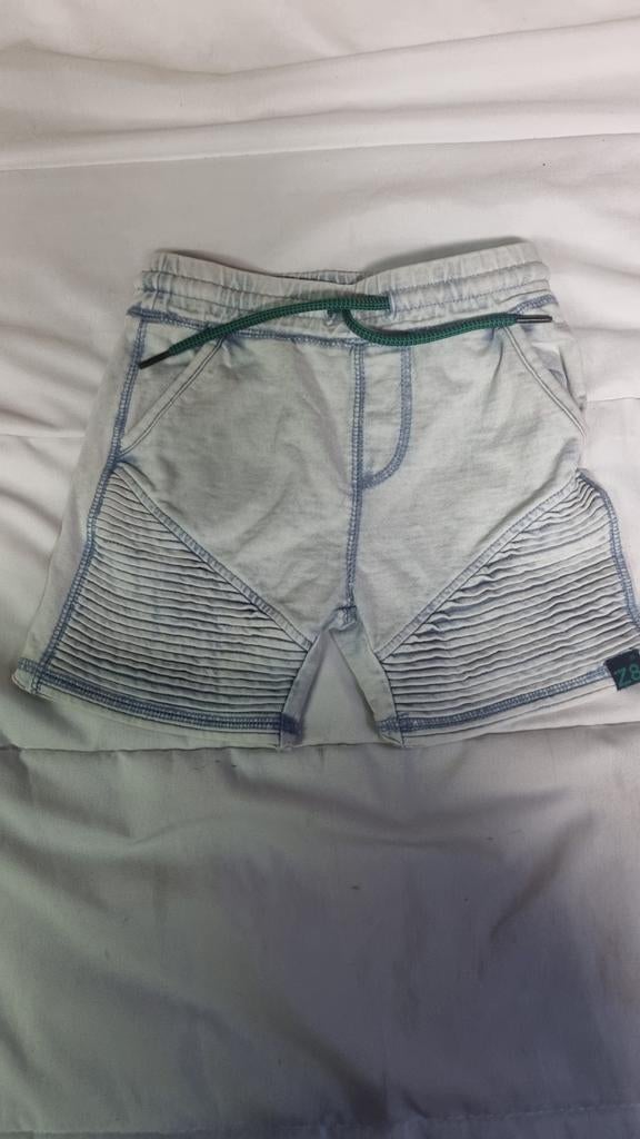 Z8 kort zomerbroekje maat 116, Kinderen en Baby's, Broek, Gebruikt, Z8, Ophalen of Verzenden