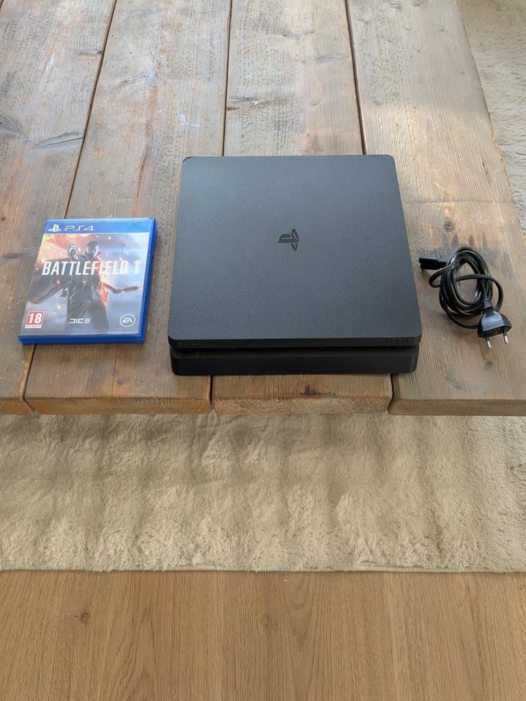 Playstation 4 slim met game, Spelcomputers en Games, Spelcomputers | Sony PlayStation 4, Ophalen of Verzenden, Zo goed als nieuw