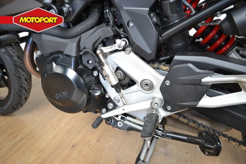 BMW F 900 XR (bj 2022) - foto 3