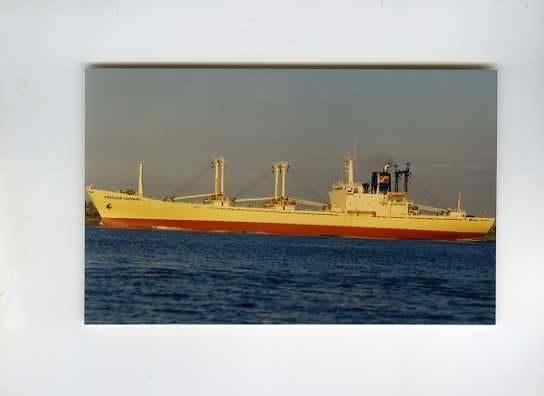 scheepvaart-foto-freezer leopard-2x, Verzamelen, Ophalen of Verzenden, Zo goed als nieuw, Motorboot, Boek of Tijdschrift