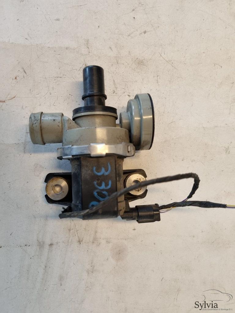 Isulation Solenoid brandstof klep valve  BMW i3 F30 G30 X5, Auto-onderdelen, Gebruikt, -, -, Ophalen of Verzenden