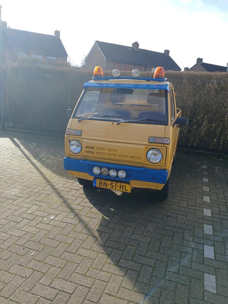 Te koop goede daihatsu mini pick up kipper bj 1985 voor meer, Bedrijf, Te koop