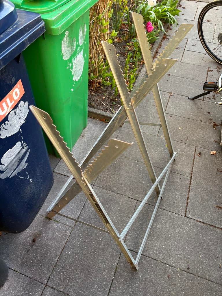 Zaagbok / schraag voor takken en boom stammen, Ophalen, Zo goed als nieuw