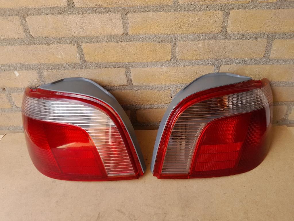 ACHTERLICHT L+R - Origineel - TOYOTA YARIS P1 - €25,- p.st., Verzenden, Gebruikt, Toyota