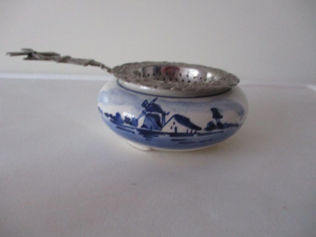 Delftsblauw schaaltje met theezeefje., Ophalen, Gebruikt, Overige typen, Overige stijlen