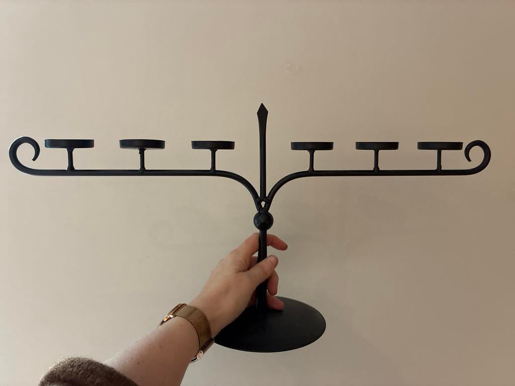 Antieke gietijzeren kandelaar voor 6 waxinelichtjes, Ophalen of Verzenden, Overige materialen