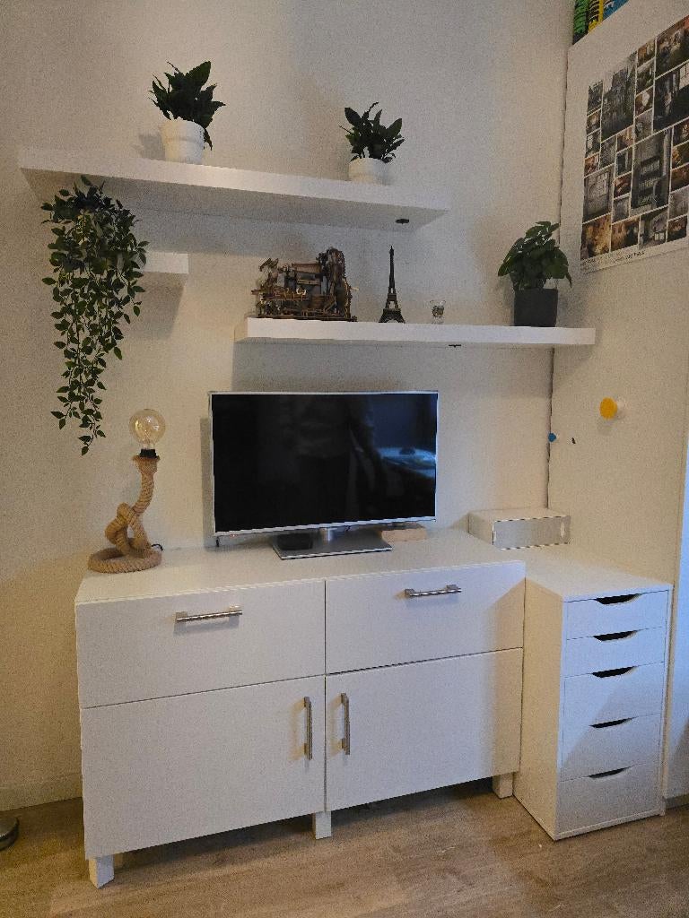 dressoir kast (Ikea), Huis en Inrichting, Kasten | Dressoirs, Ophalen, Zo goed als nieuw, 25 tot 50 cm, Met deur(en)