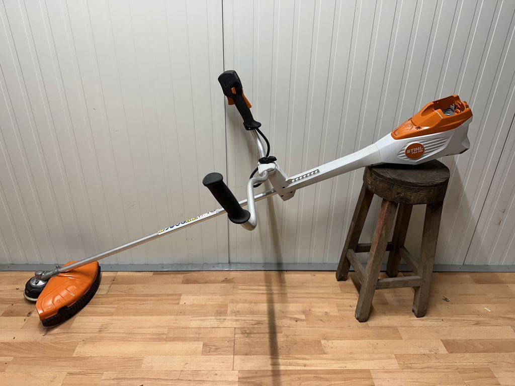 STIHL FSA135 ACCU BOSMAAIER C26-2, ANDREAS STIHL NV, Info@stihl.nl, Veurtstraat 117
2870  Puurs-Sint-Amands, BE, Maaier