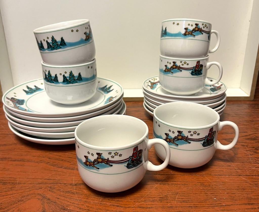 Kerstservies nieuw in de doos, Ophalen of Verzenden, Nieuw, Porselein, Overige stijlen