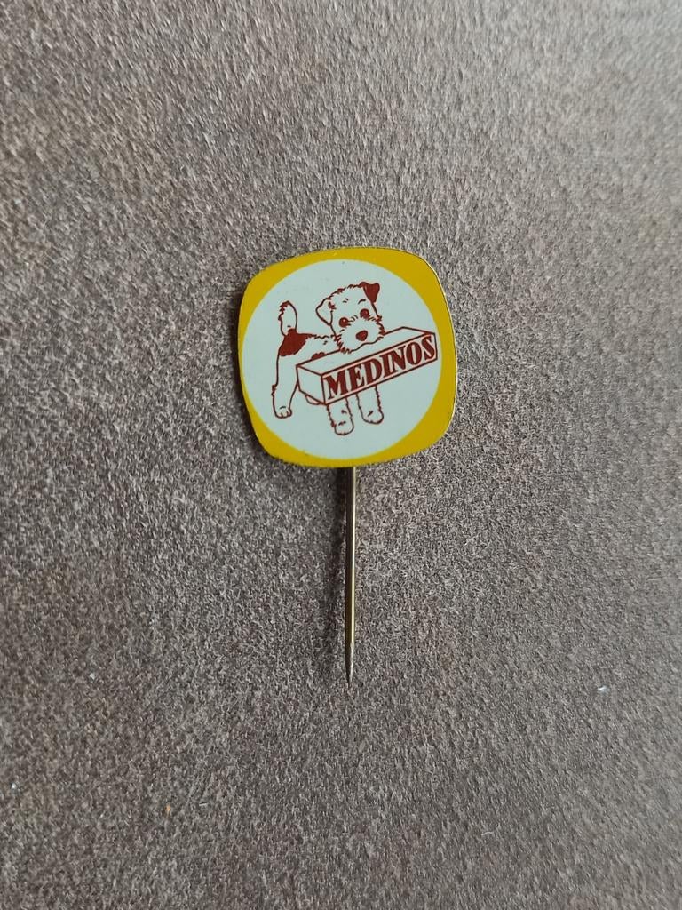 Speldje Medinos (hondje), Ophalen of Verzenden, Gebruikt