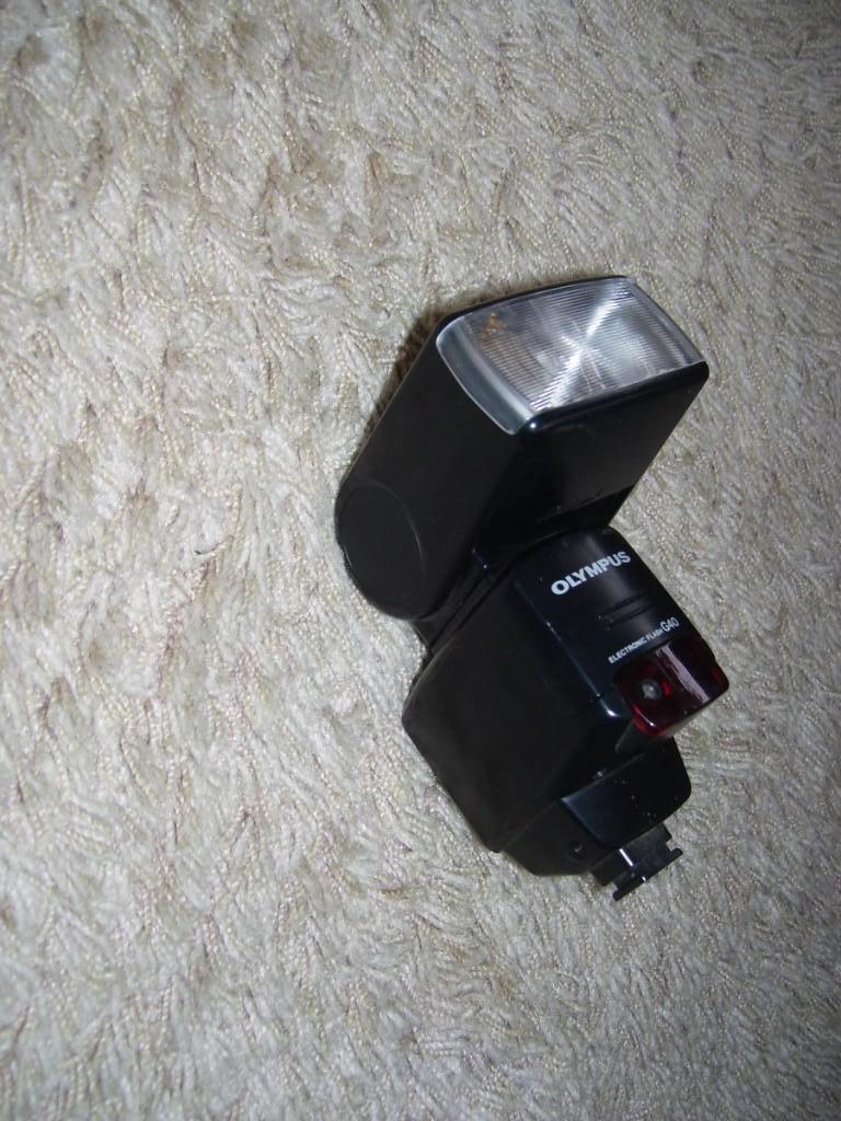 FLITSER OLYMPUS, Ophalen of Verzenden, Zo goed als nieuw, Olympus, Kantelbaar