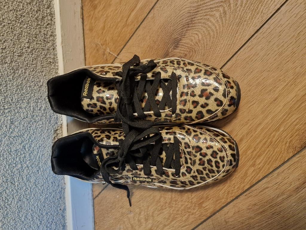 reebok, Ophalen of Verzenden, Zo goed als nieuw, Meisje, Schoenen