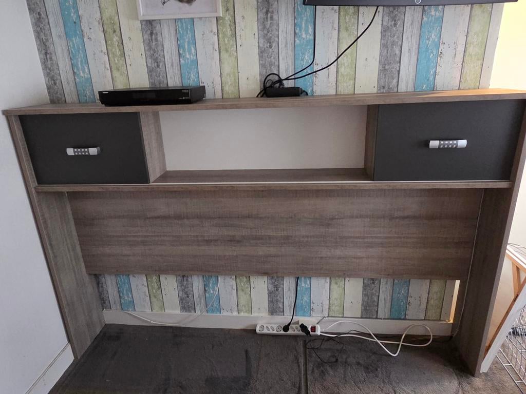 Bed met kast ombouw, Ophalen, Gebruikt, Tweepersoons, Hout