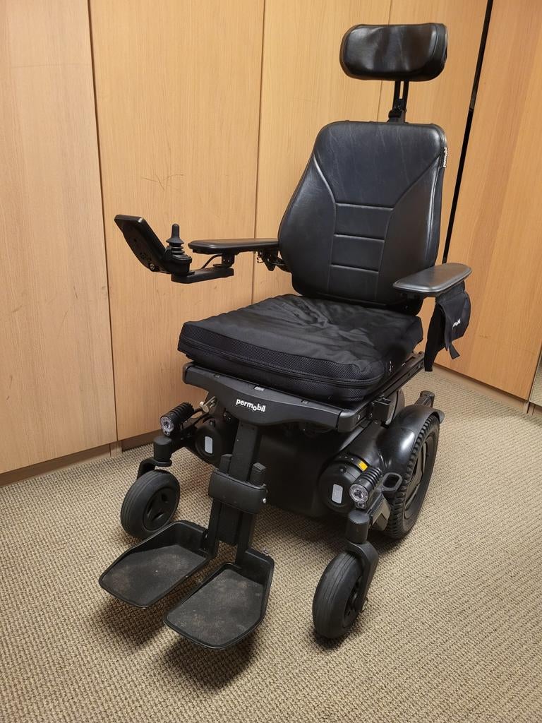 Permobil M3, incl. lader en RoHo kussen, Diversen, Ophalen of Verzenden, Elektrische rolstoel