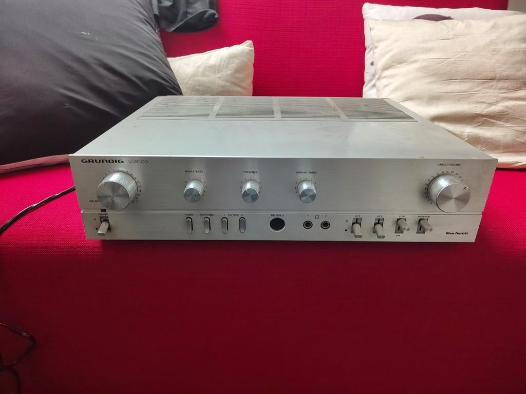 Grundig V2000 Versterker - Vintage Hifi, Audio, Tv en Foto, Versterkers en Receivers, Gebruikt, Stereo, 60 tot 120 watt, Ophalen