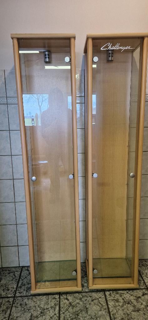 3 stuks vitrinekasten, 2 x staande en 1 x hoek, Ophalen, 50 tot 100 cm, Zo goed als nieuw, 150 tot 200 cm