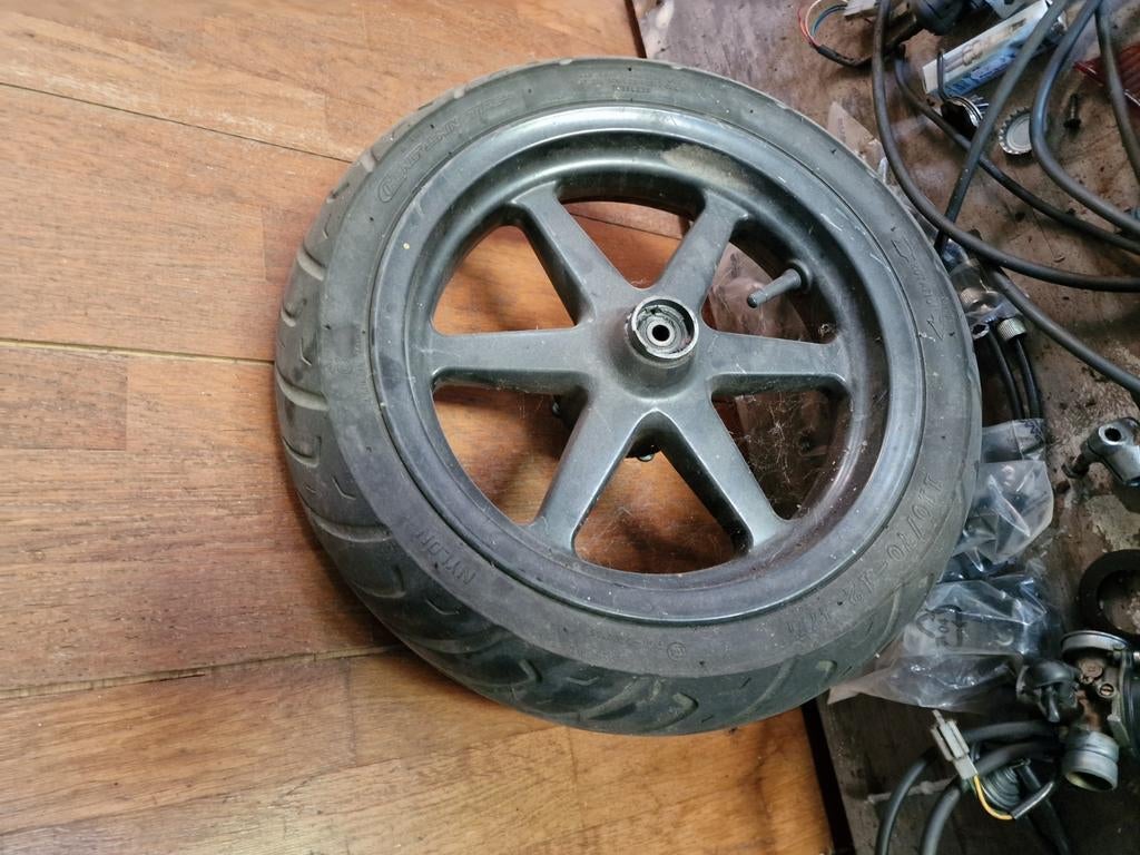 voorwiel yamaha jog r inc band recht en netjes, Ophalen of Verzenden