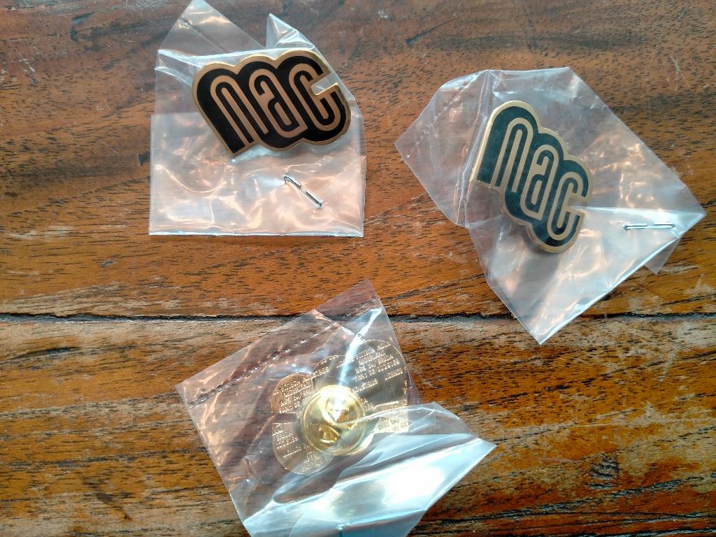 NAC Breda voetbal logo pin sport club vereniging, Ophalen of Verzenden, Nieuw, Sport