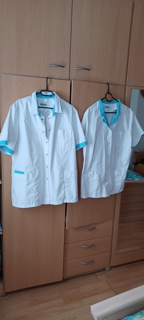 2x Verpleegkundige Uniformen XL - ZGAN, De Beekel en Haen, Ophalen of Verzenden, Zo goed als nieuw