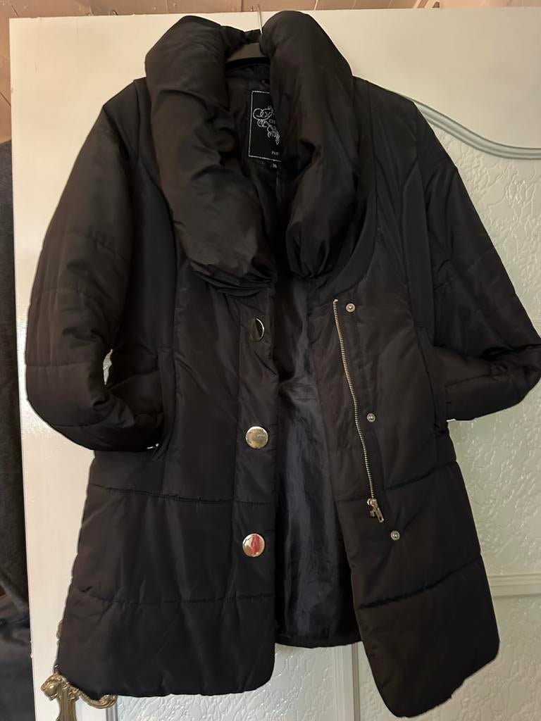 Fijne warme dikke  zwarte winterjas, Kleding | Dames, Ophalen of Verzenden, Zo goed als nieuw, Maat 36 (S), Zwart