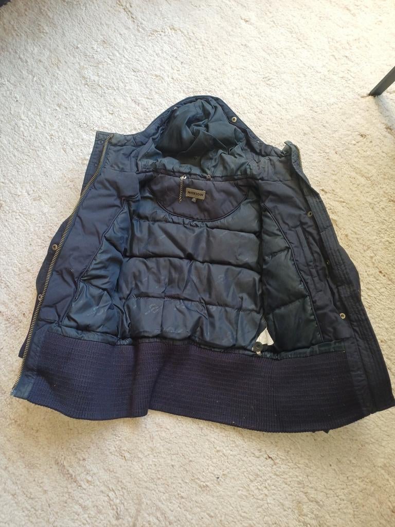 Dames/ meisjes winterjas Moscow Getaillerd Dons XS, Ophalen of Verzenden, Zo goed als nieuw