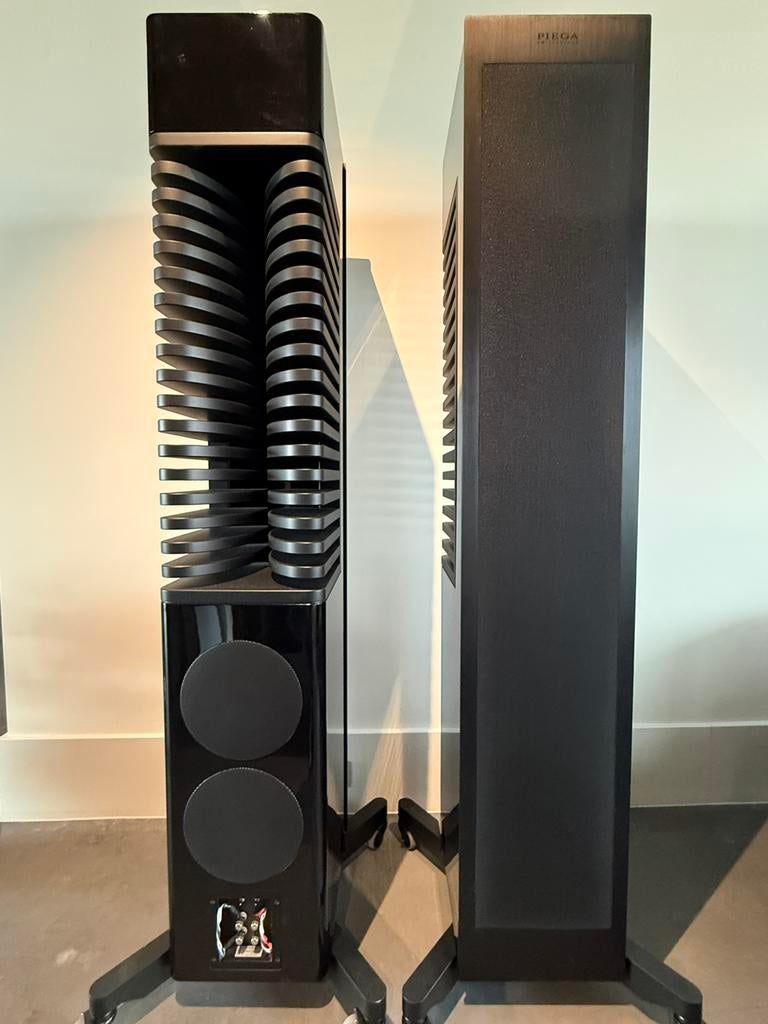 Piega masterline source 2 (gen1), Piega, Zo goed als nieuw, 120 watt of meer, Front, Rear of Stereo speakers
