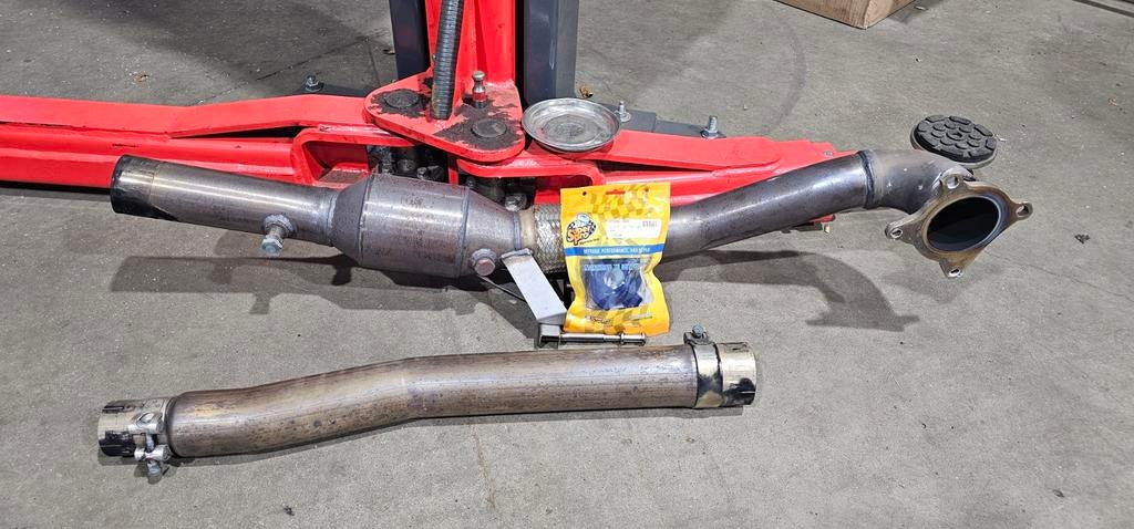Miltek Downpipe Golf 5/6 GTI met 200cell racekat, Ophalen of Verzenden, Gebruikt, Volkswagen