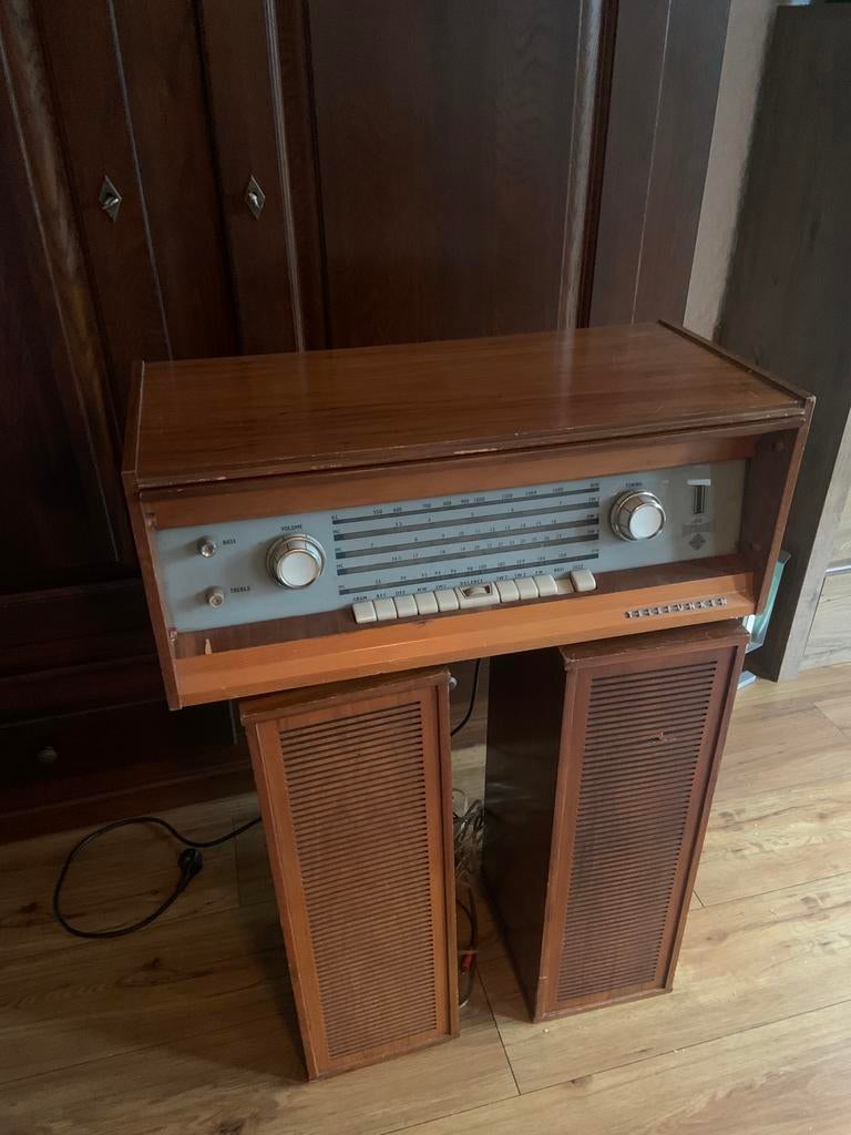 Vintage Telefunken radio met boxen, Antiek en Kunst, Antiek | Tv's en Audio, Ophalen of Verzenden