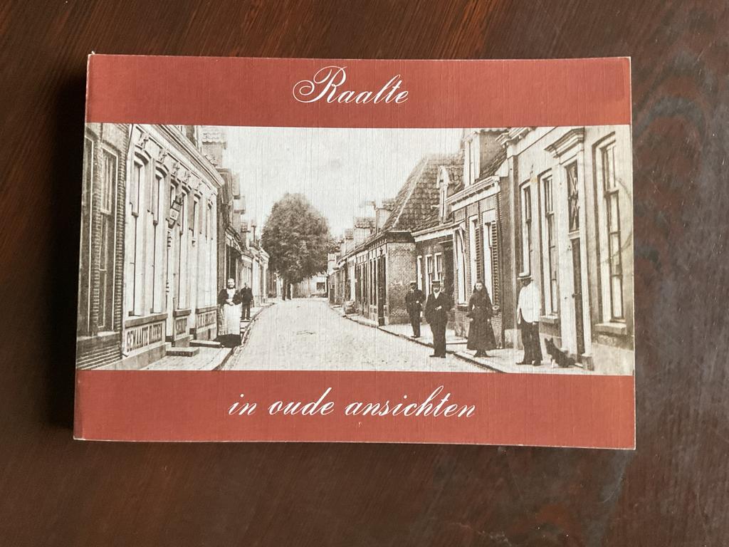 Raalte in oude ansichten  (1980 3 e druk )  Herman Hannink, Boeken, Geschiedenis | Stad en Regio, Ophalen of Verzenden, Zo goed als nieuw