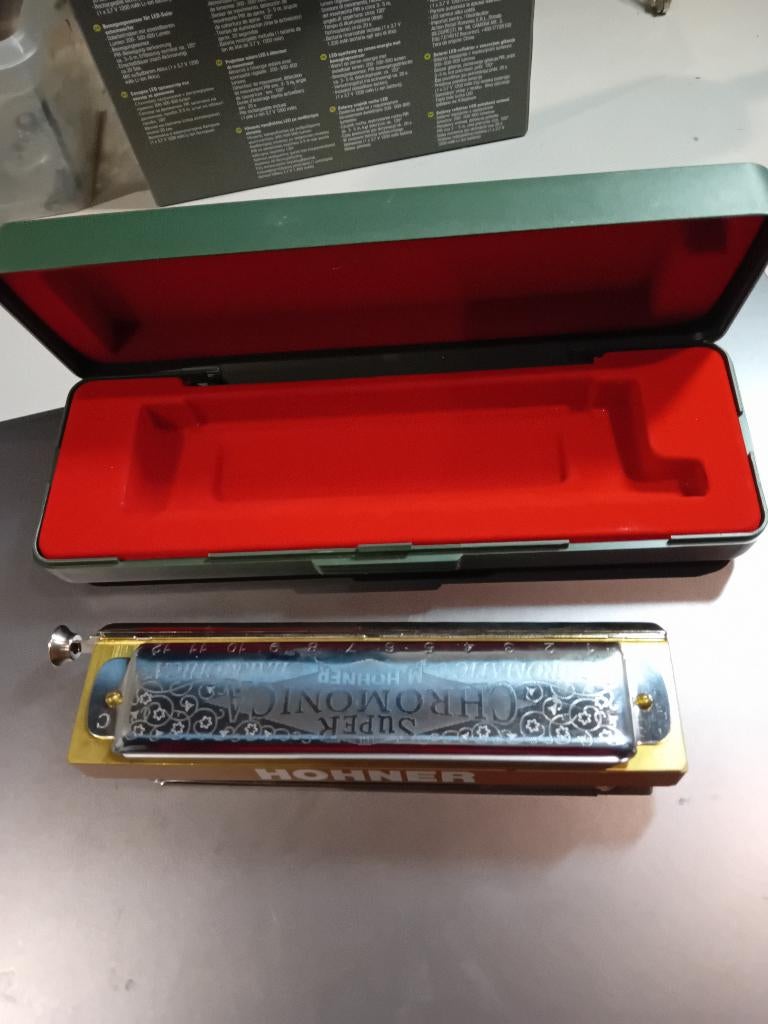 Zo goed als nieuw en overcompleet, Muziek en Instrumenten, Ophalen of Verzenden, Zo goed als nieuw, Met koffer of doosje, C-mondharmonica