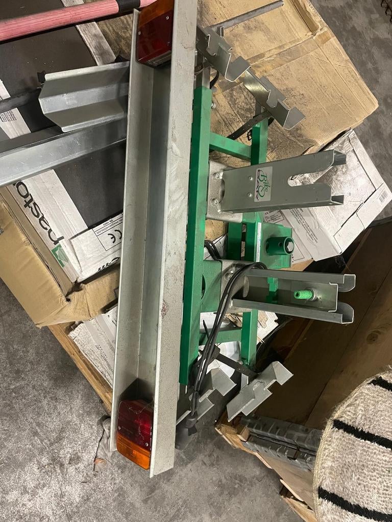 Vergouwen Bike-car fietsendrager, Gebruikt, Elektrische fiets, Ophalen of Verzenden, 2 fietsen