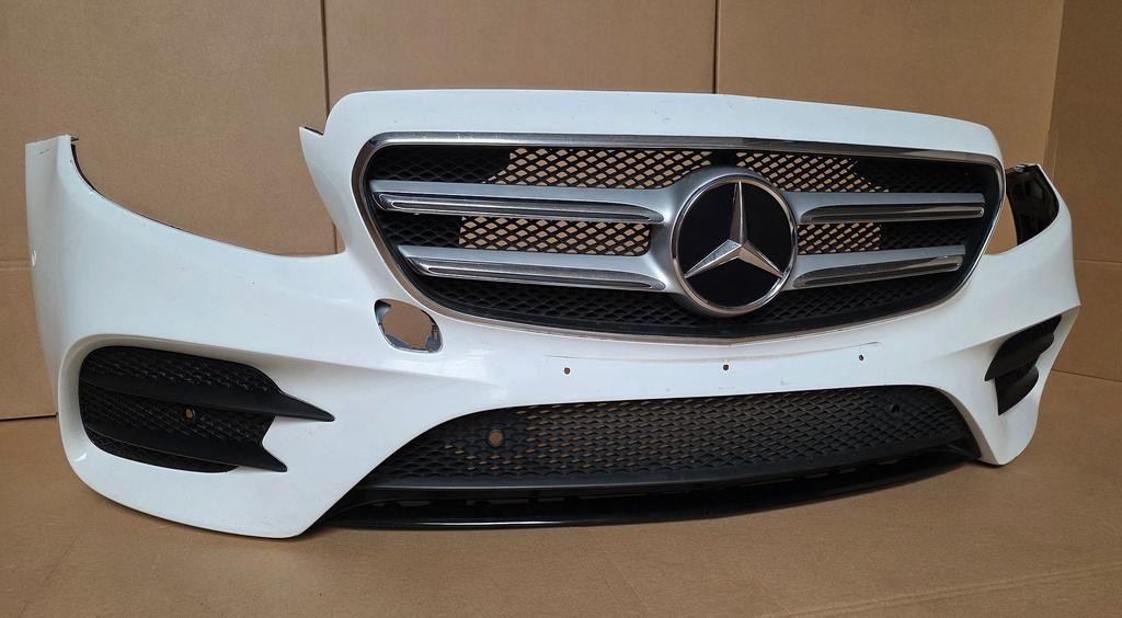 Voorbumper Mercedes E Klasse W213 S213 AMG PDC A2138852600, Gebruikt, -, Voor, Ophalen of Verzenden