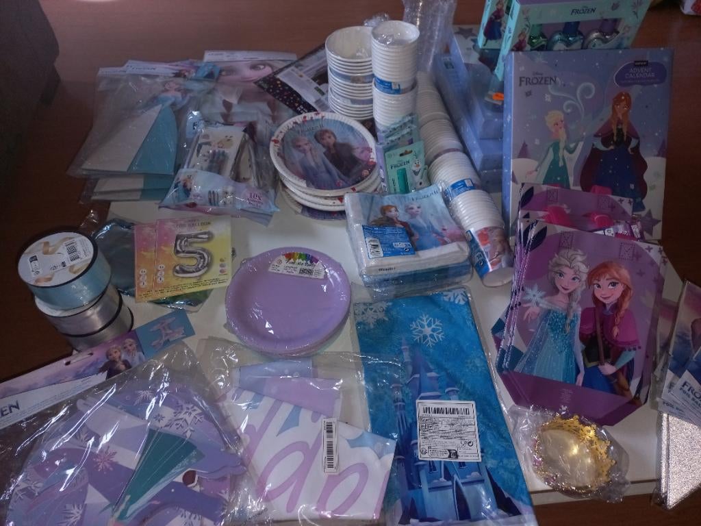 Frozen verjaardags spullen, Ophalen, Nieuw