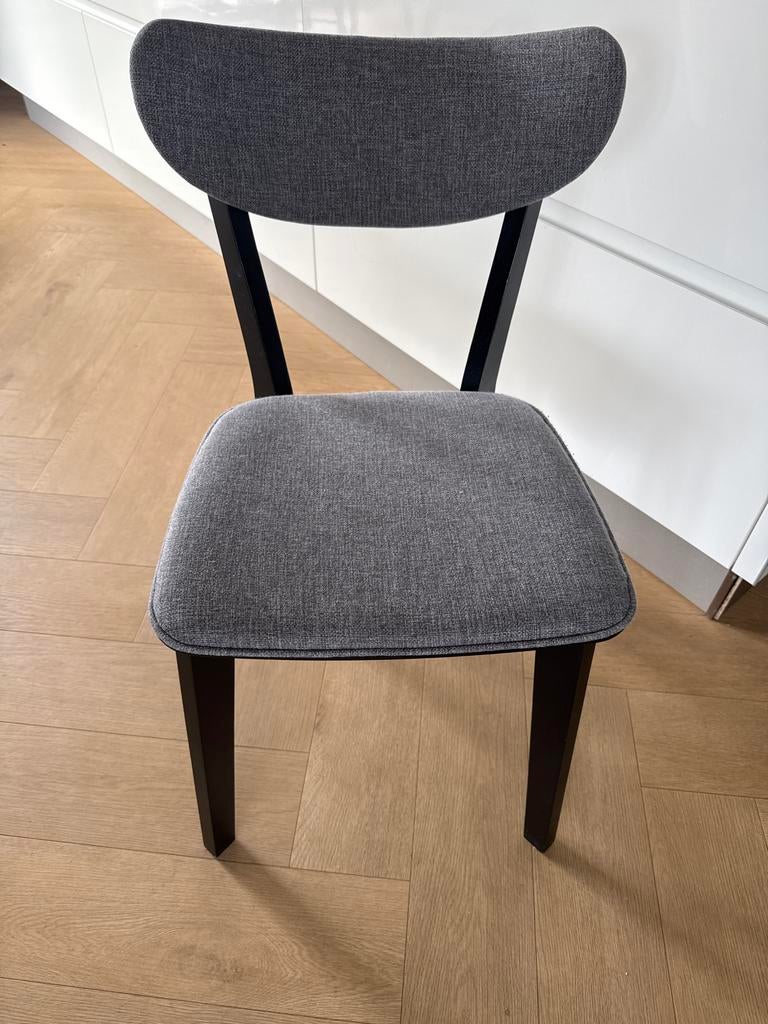 Grijze stoel met zwart houten frame, Ophalen, Gebruikt, Eén, Stof