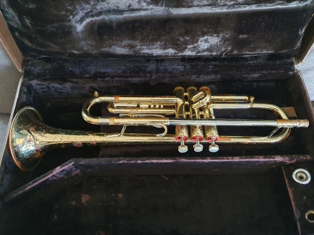 Getzen trompet met koffer, Muziek en Instrumenten, Blaasinstrumenten | Trompetten, Ophalen of Verzenden, Gebruikt, Bes-trompet