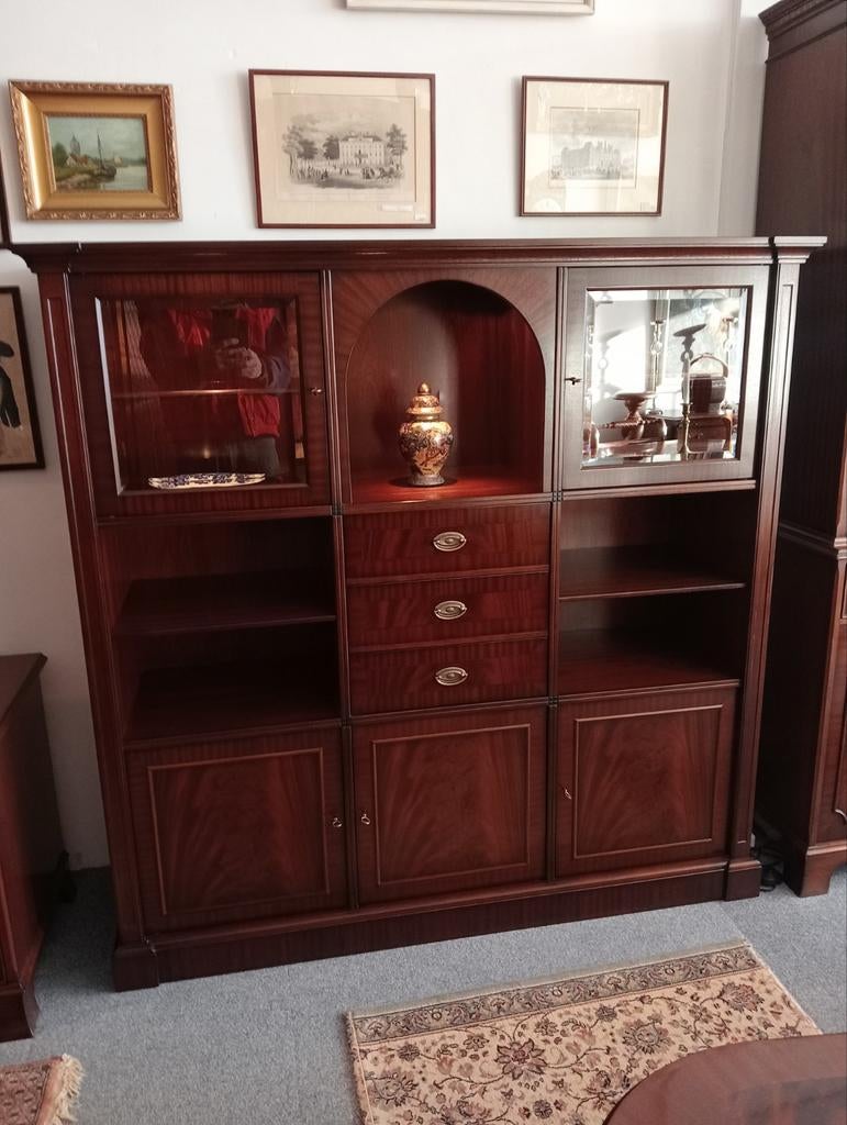 Heldense Vitrine van Mahonie Nieuw