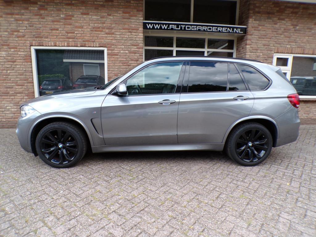 BMW X5 XDrive30d High Executive Automaat / Leder / Navi / M, Gebruikt, 241 €/maand, 259 pk, Leder