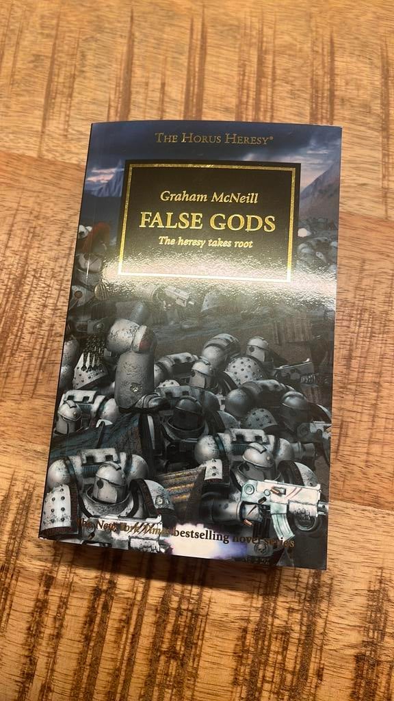 Graham McNeill - Horus Heresy - False Gods, Ophalen of Verzenden, Zo goed als nieuw, Graham McNeill
