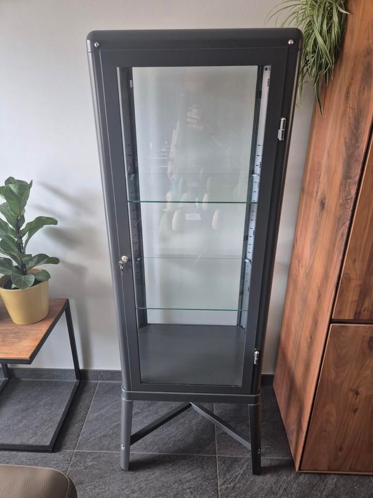 FABRIKÖR Vitrinekast, donkergrijs, 57x150 cm / Ikea NIEUW, Ophalen, Met deur(en), Nieuw, 50 tot 100 cm