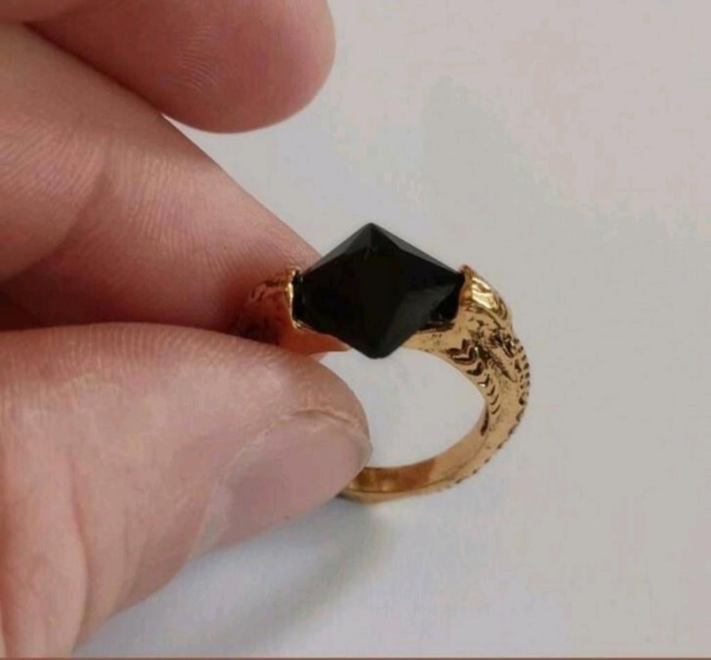 Harry Potter Gaunt/Mergel horcrux ring, Ophalen of Verzenden, Nieuw, Replica