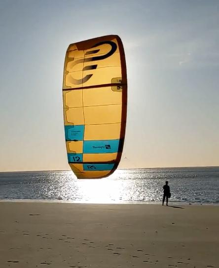 Eleveight RS 12m 2020, Watersport en Boten, Kitesurfen, Gebruikt, Geen board, Ophalen of Verzenden, Kite