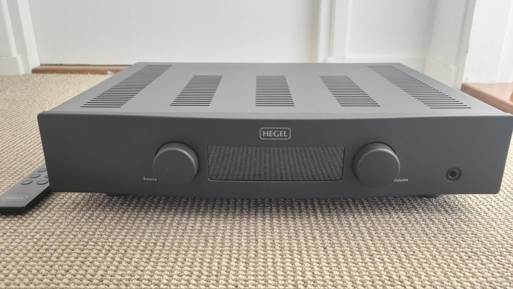 Hegel H90 stereo versterker, Audio, Tv en Foto, Versterkers en Receivers, Ophalen of Verzenden, Minder dan 60 watt, Overige merken
