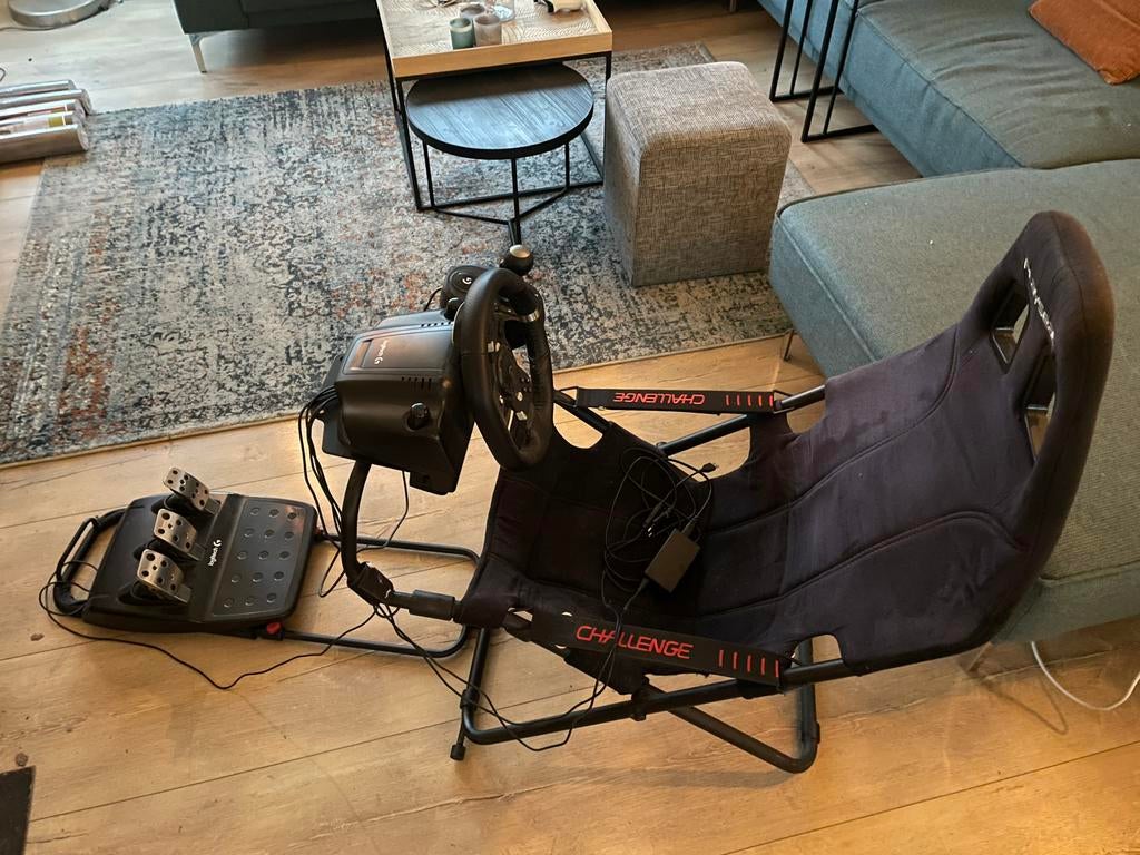 Playseat Challenge met Logitech G920, Spelcomputers en Games, Spelcomputers | Sony PlayStation Consoles | Accessoires, Ophalen