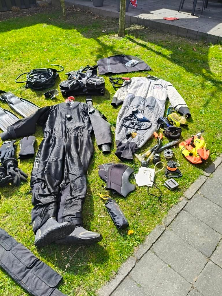 Zeer nette duikuitrusting, Watersport en Boten, Duiken, Ophalen, Duikpak