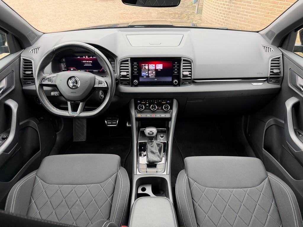 Skoda Karoq 1.5 TSI ACT Style|Navi|Pano|Virtual C.|, Stof, 4 cilinders, 150 pk, Zwart