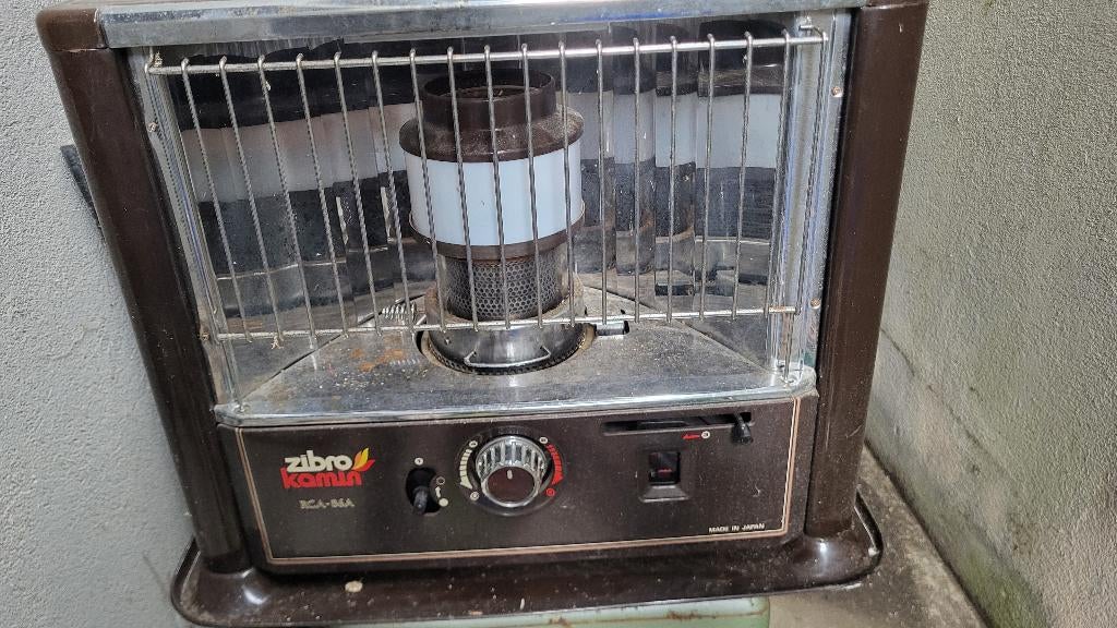 Petroleum kachel (gratis), Arnhem, Huis en Inrichting, Kachels, Ophalen, Gebruikt, Overige brandstoffen, Petroleumkachel