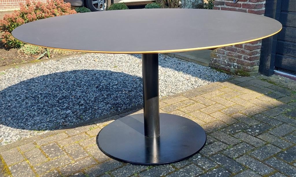 Ronde design eetkamertafel (Van Til), Huis en Inrichting, Tafels | Eettafels, Ophalen, Modern design, Rond, Vijf personen of meer