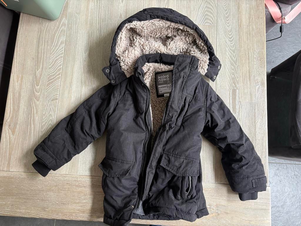 Koko Noko Winterjas Maat 110 - Zwart met teddy voering, Ophalen of Verzenden, Gebruikt, Jongen of Meisje, Jas