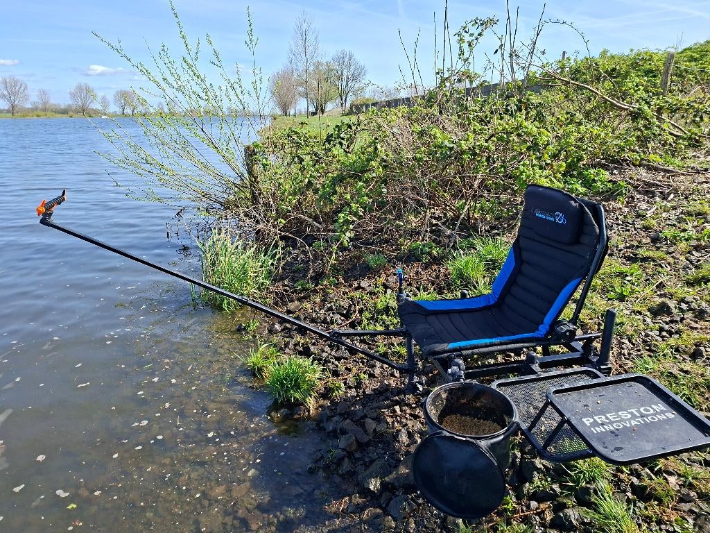 Gebruikte Preston Absolute 36 Feeder Chair en Extra's, Watersport en Boten, Hengelsport | Witvissen, Ophalen, Gebruikt, Complete set
